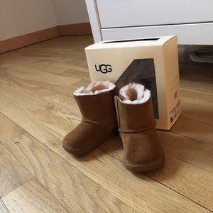 Ugh Keelan Boots for Infant size 2/3